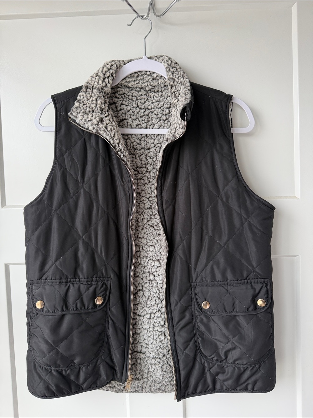 miami reversible Black Quilted Vest with Sherpa